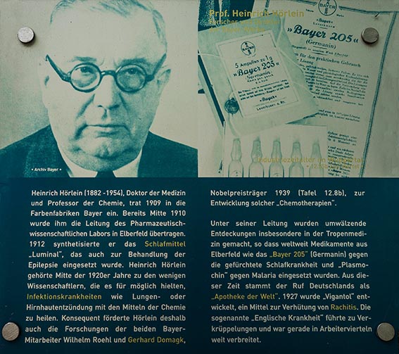 Auf der Tafel „vergessen“ wurden aber die unrühmlichen Seiten des IG Farben Vorstands- und NSDAP-Mitglieds Heinrich Hörlein, die ihn am 16.8.1945 in Haft und 1947 auf die Anklagebank des IG Farben-Prozesses in Nürnberg brachten.